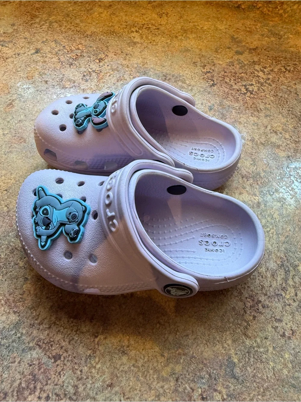 Toddler crocs - Picture 2 of 3